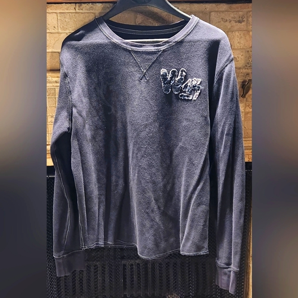 🛍 4/$20 🛍 Arizona Distressed Long Sleeve Shirt-Size L